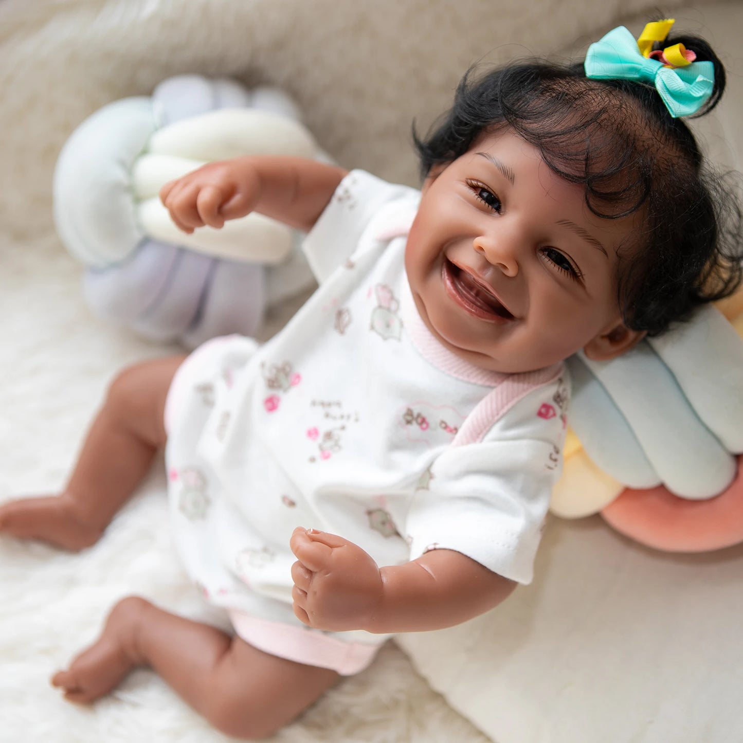 Boneca Bebê Reborn Negra Sorrindo